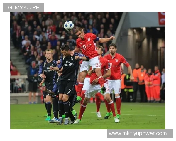 巴黎对阵拜仁的裁判团队全意大利阵容马里亚尼执法引发关注