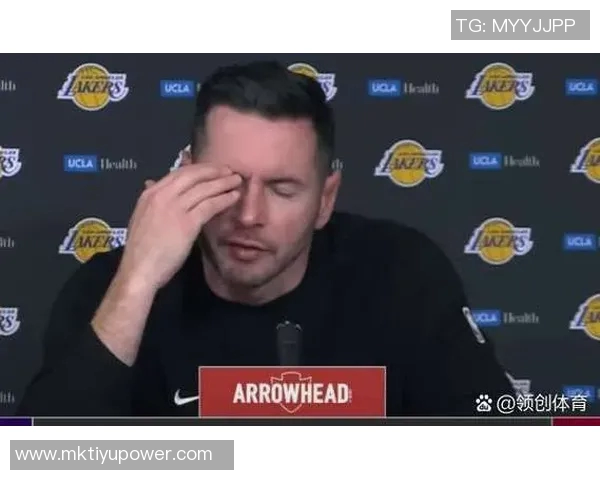 浓眉谈雷迪克友情期待未来有机会深入交流并祝福他一切顺利 浓眉谈雷迪克友情期待未来有机会深入交流并祝福他一切顺利