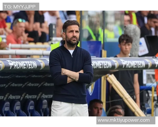 皇马官方深切哀悼瓦伦女足B队教练费尔南多马丁及其三名子女不幸离世