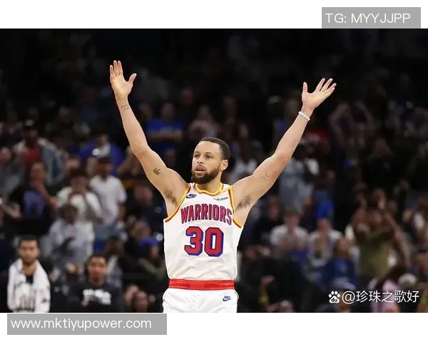 媒体人热评杨瀚森进步显著库里获得圆柱体称号引发热议