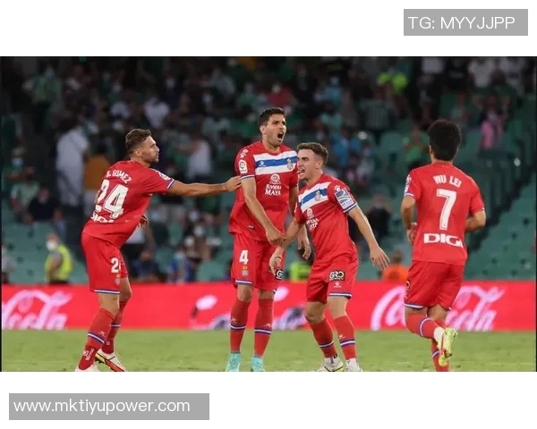 凯尔登赞文班关键时刻表现决定比赛胜负展现出色球技